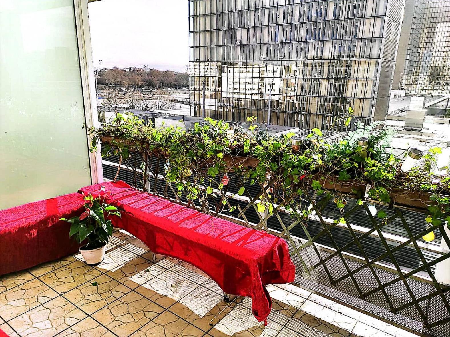 Seine Front Room / Lib. F.Mitterrand Parigi Esterno foto